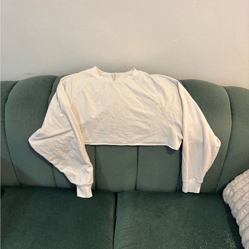 ALO Yoga Cream Cropped Sweatshirt